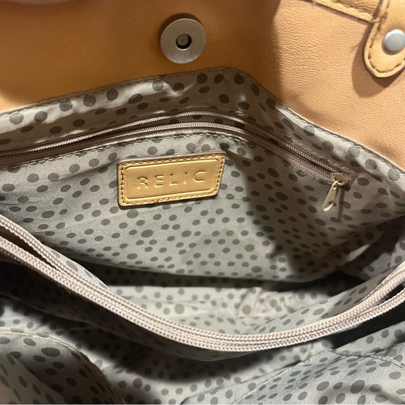 RELIC Floral Canvas and Tan Leather Trim with Wooden Handles Shoulder Bag - Picture 12 of 14